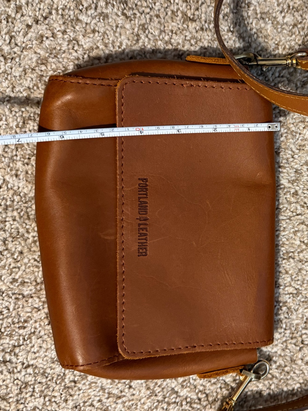 Portland Leather crossbody - Picture 7 of 7